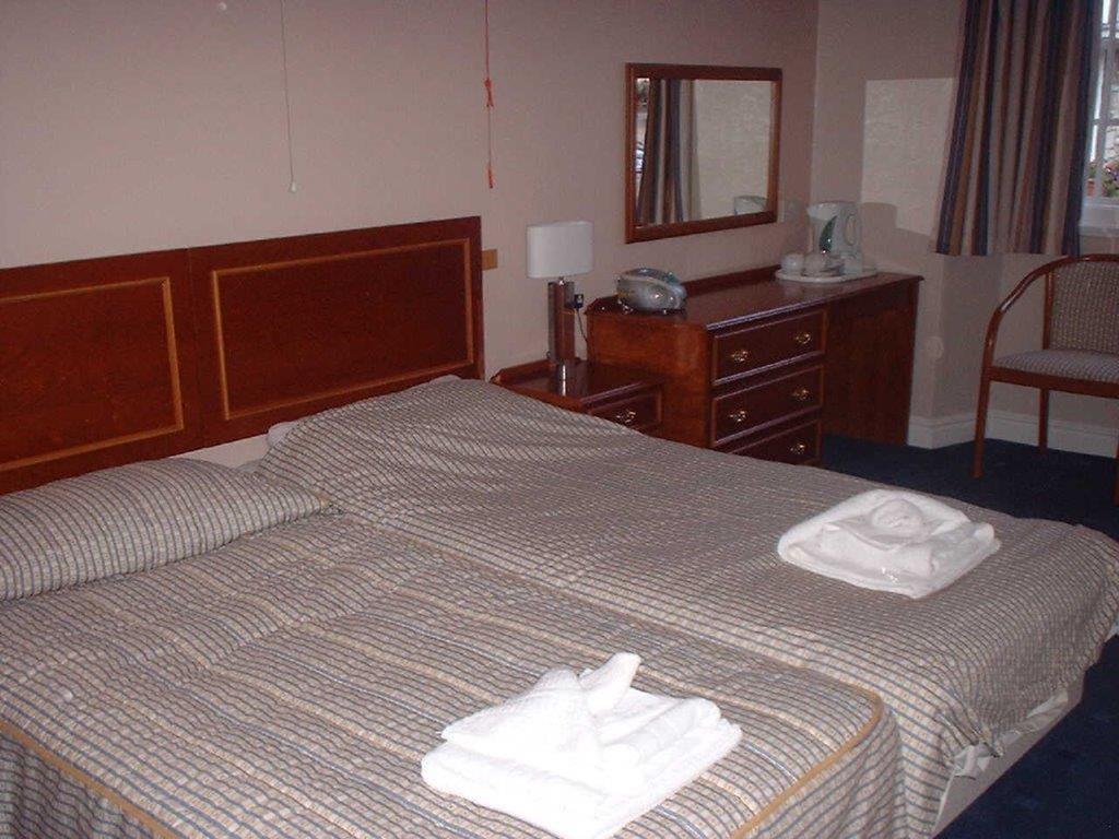 Lambert Manor Hotel Grange-over-Sands Rum bild